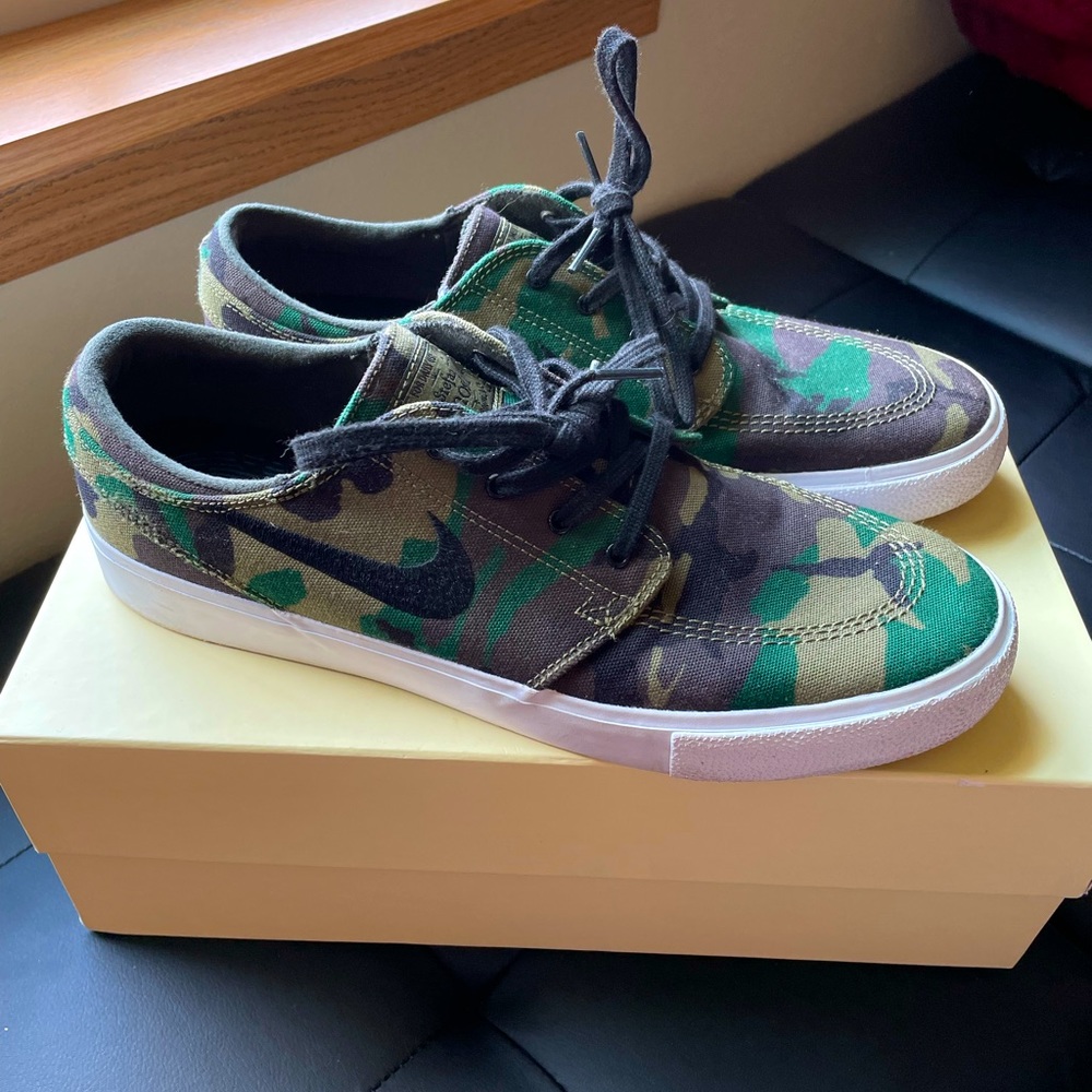 Nike Zoom Stefan Janoski Canvas
Premium SB